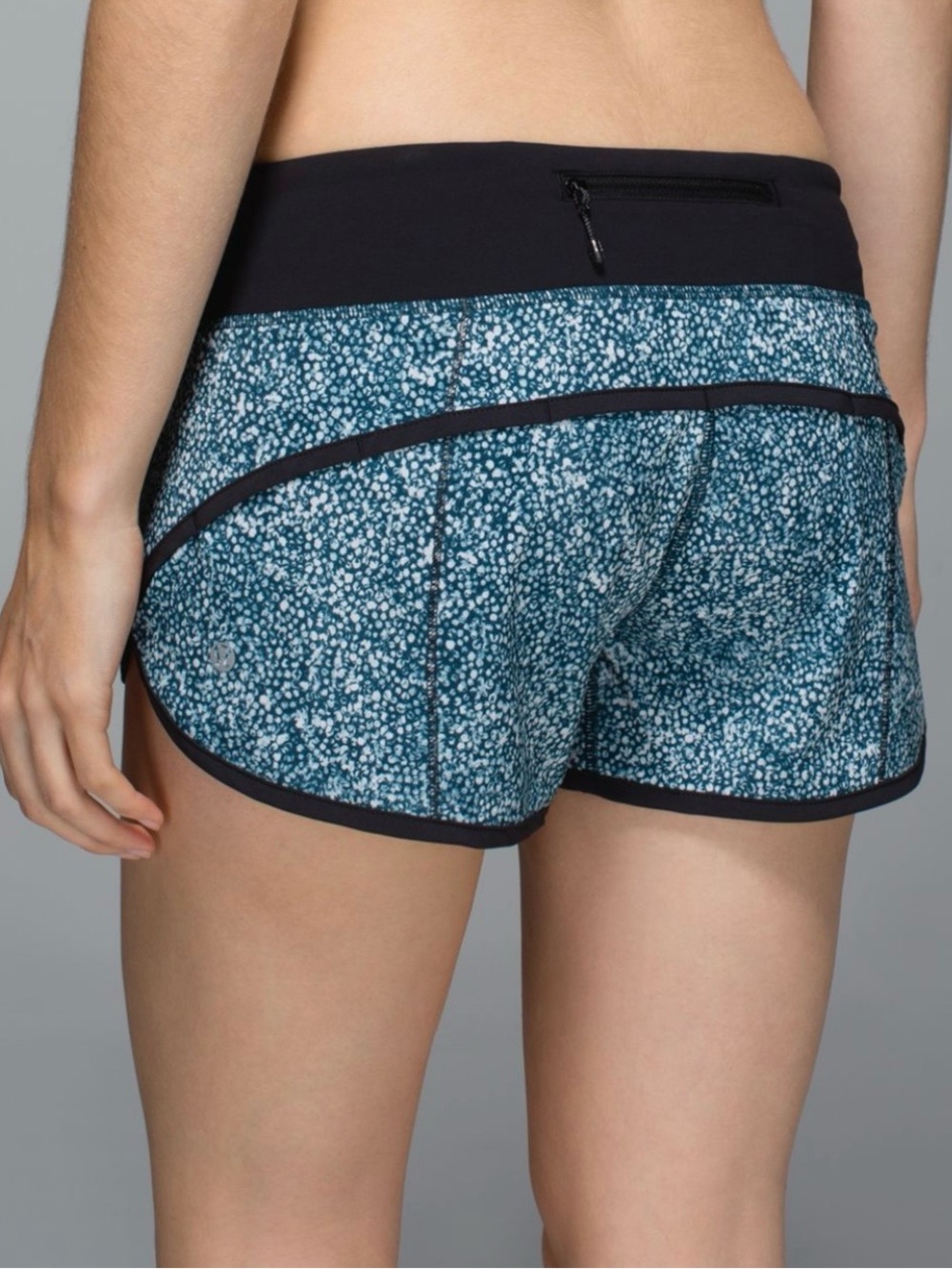 EUC Lululemon Run: Speed Short in Size 4 & 8